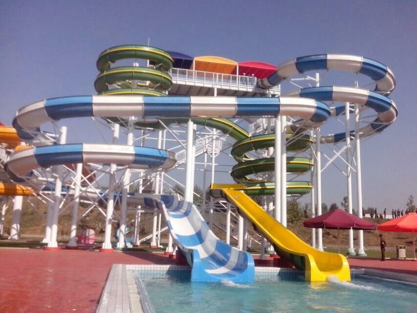 Outdoor Commercial Sprial Fiberglass Water Slides Combination , Water