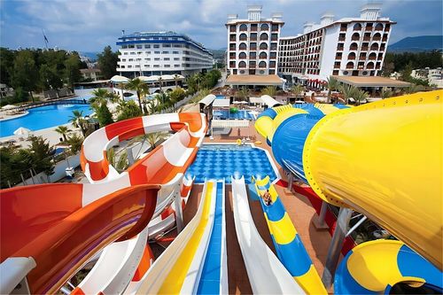 Latest company news about The Peak Tourist Season is Coming, How to Maintain Your Water Slide?