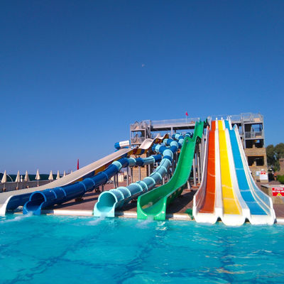 Good price Outdoor Fiberglass Water Park Slide with 6-8mm Thickness and Customized Size for Long Service Life Over 10 Years online