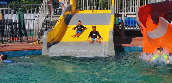 Good price Home Above Swimming Pool Fiberglass Water Slide For Kids Water Game Play online