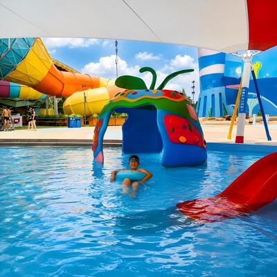 Apple Theme Water Park Splash Pad Kid Swimming Pool Fiberglass Venue Design For Sales